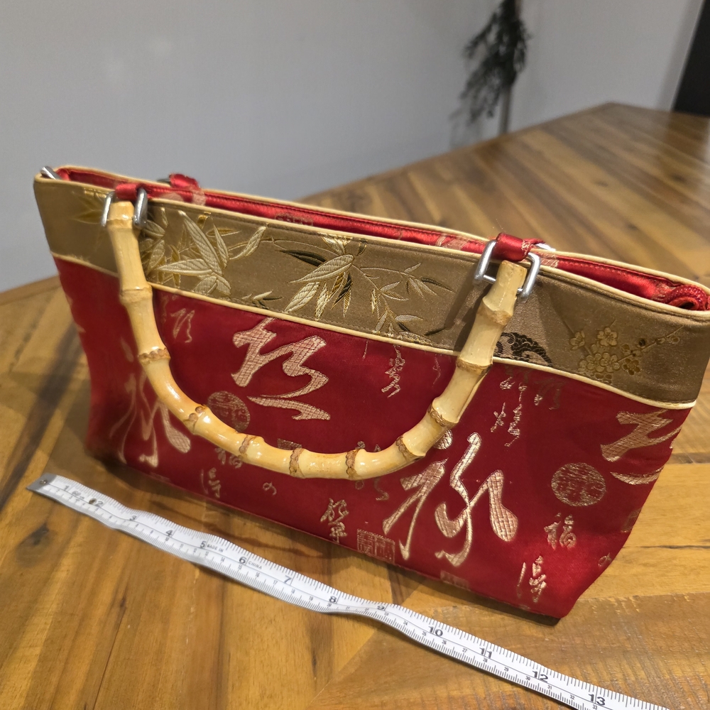 Handmade Handbag In Real Silk - Picture 4 of 4